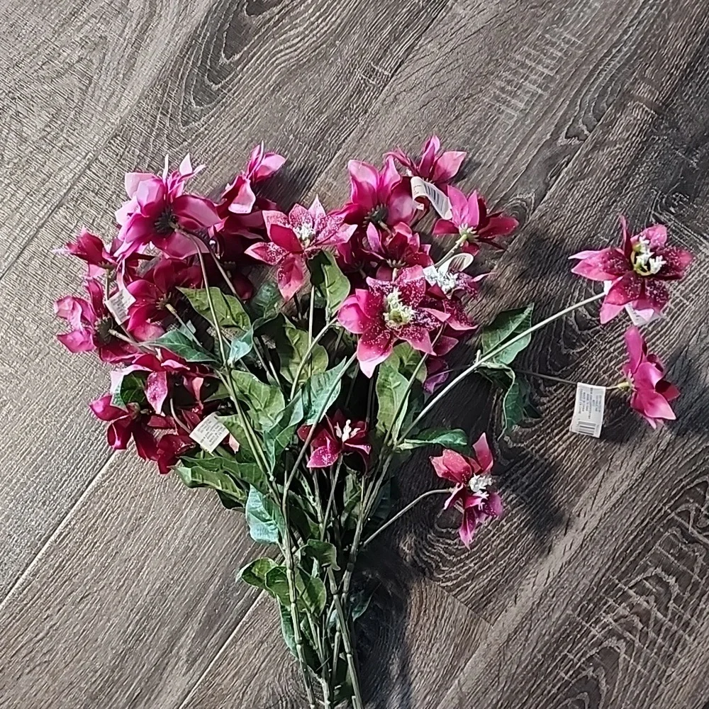 7 Mauve floral Stems
